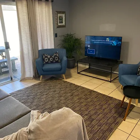 Durbanville Self Catering Apartments Kaapstad Buitenkant foto
