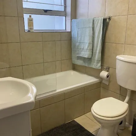 Durbanville Self Catering Apartments Kaapstad Buitenkant foto